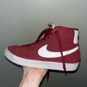 Nike Blazer Mid 77 Maroon